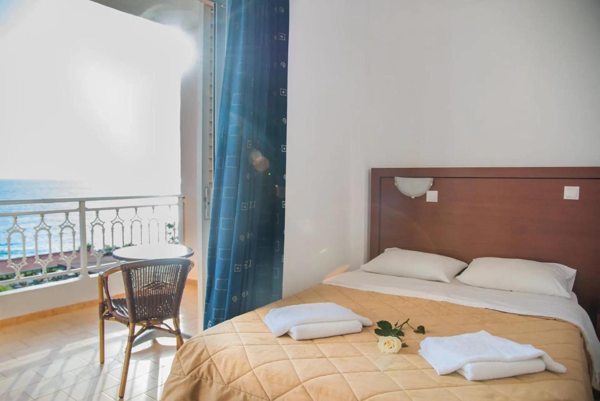 Poseidon Beach Hotel Кастросикия Экстерьер фото