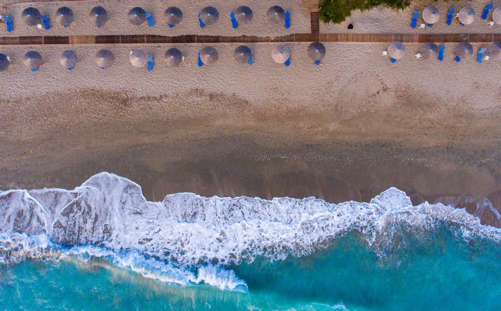 Poseidon Beach Hotel Кастросикия Экстерьер фото